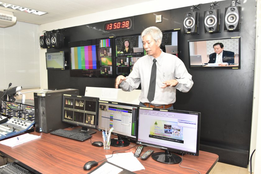 60 ฝึกปฏิบัติเสริมทักษะสาขานิเทศศาสตร์การผลิตรายการโทรทัศน์เบื่้องต้น 22 ธันวาคม 2559